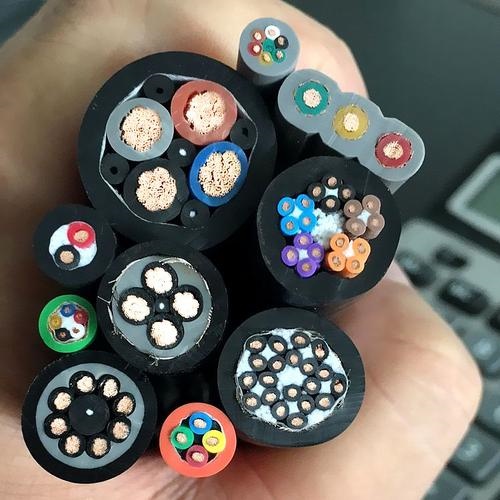 Robot Composite Cable (Power + Signal + Data) — All-in-One Torsion-Rated PUR Composite Cable for 6-Axis Industrial Robots Integrating Servo Power, Shielded Signal Pairs, and Industrial Ethernet/CAN Bus Data Elements